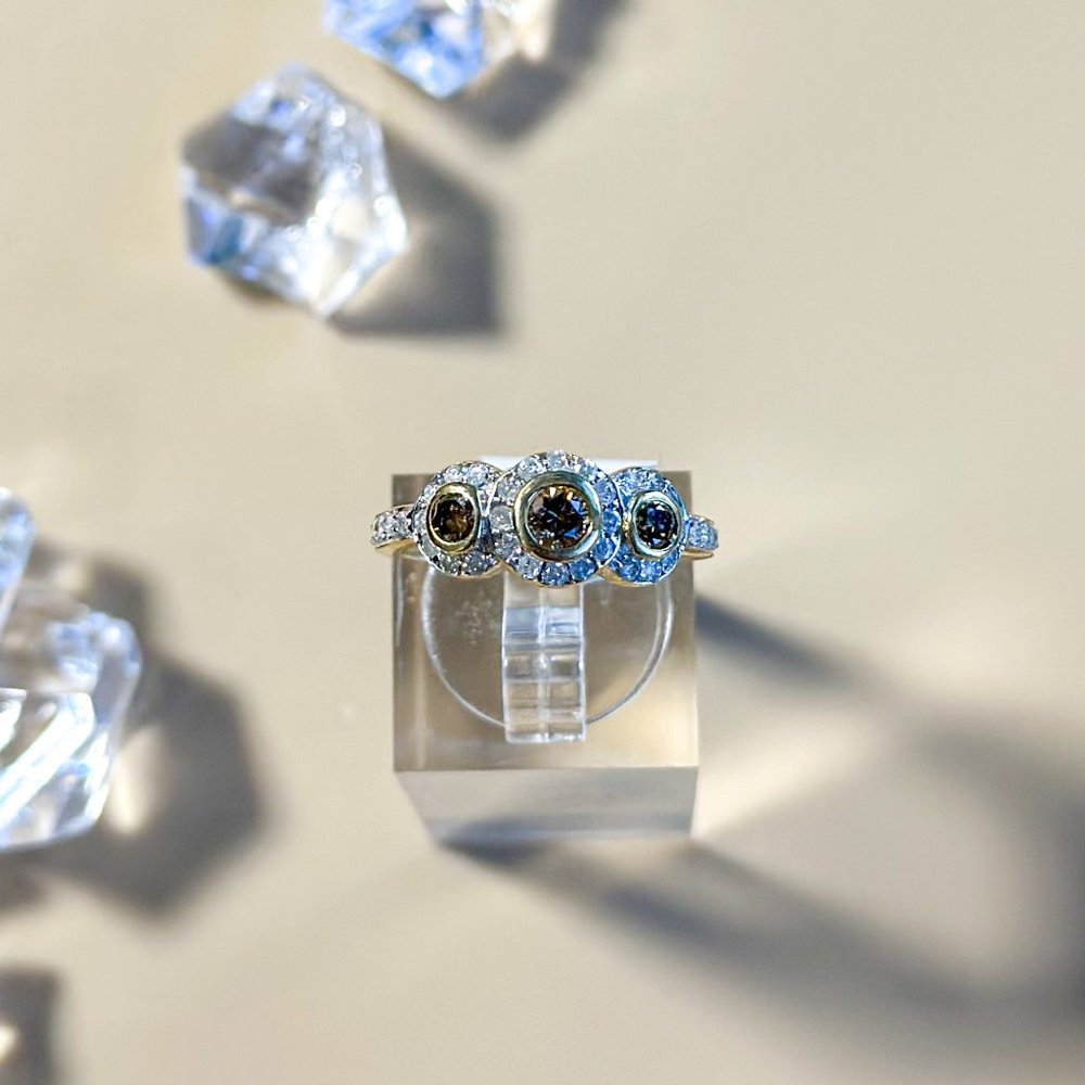 Diamond Ring 14K Yellow Gold